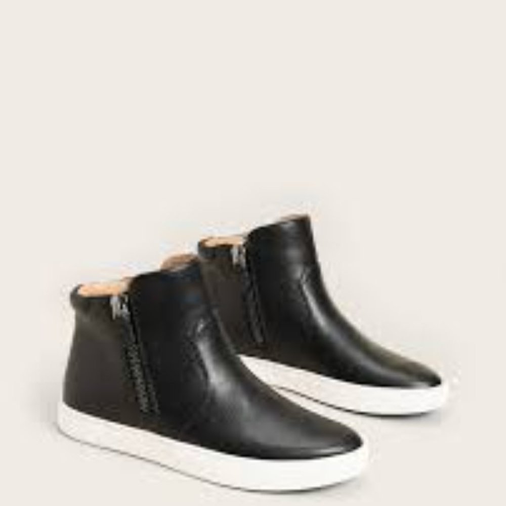 Kenneth Cole Gentle Souls Carter Leather Mid Top Cushioned Comfy Black Sneakers